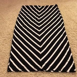 Super cute Black and white stripped skirt.